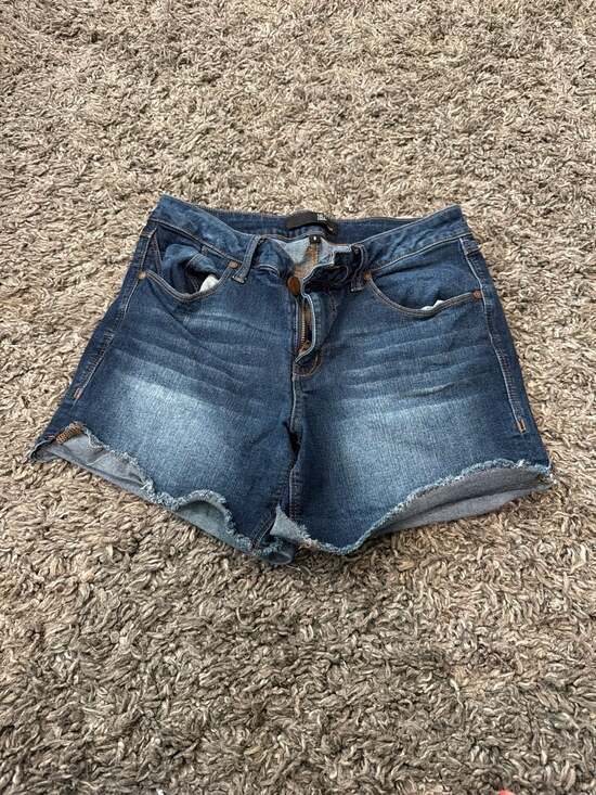 1822 Denim Pants - 1822 Denim Women's Mid-Rise Raw Hem Distressed Cut-Off Denim Shorts Blue Size 8